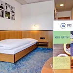 Bts-hotel מלון