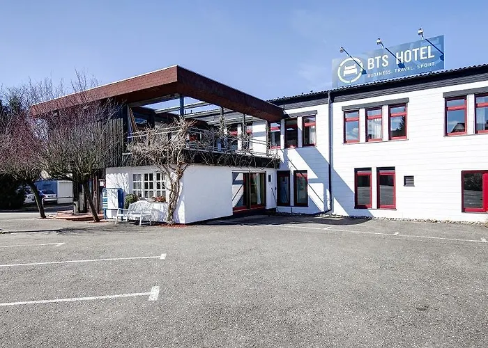 Bts-hotel Отель 3*